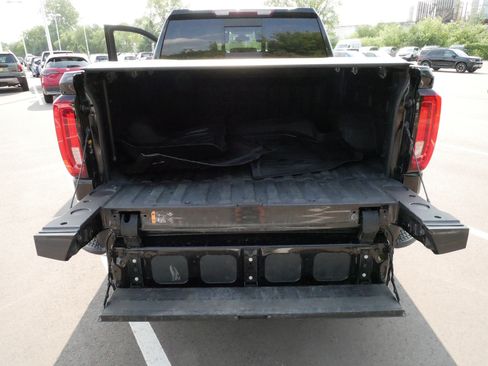 Used 2020 GMC Sierra 1500 SLT w/ SLT Premium Plus Package AWD/4WD image 18