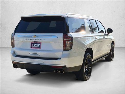 Used 2023 Chevrolet Suburban High Country w/ Premium Package 2 RWD image 5