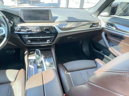 Used 2017 BMW 540i RWD image 12
