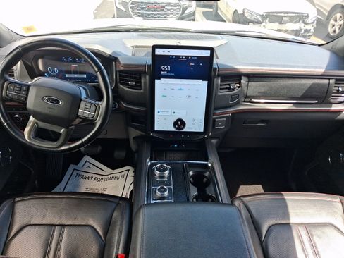 Used 2022 Ford Expedition Limited AWD/4WD image 12