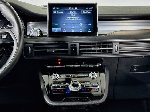 Used 2022 Lincoln Corsair AWD w/ Premium Package image 13