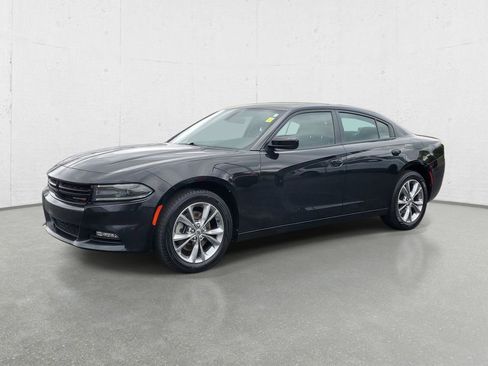 Used 2021 Dodge Charger SXT w/ Driver Convenience Group AWD/4WD image 4