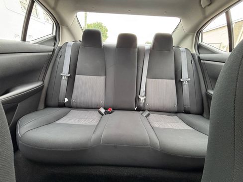 Used 2025 Nissan Sentra SV FWD image 36