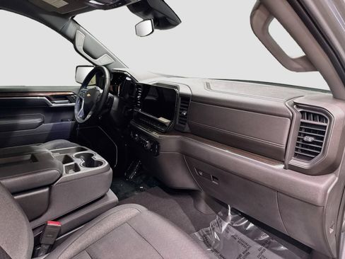 Used 2023 Chevrolet Silverado 1500 LT AWD/4WD image 30