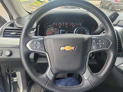 Used 2017 Chevrolet Suburban LS RWD image 20