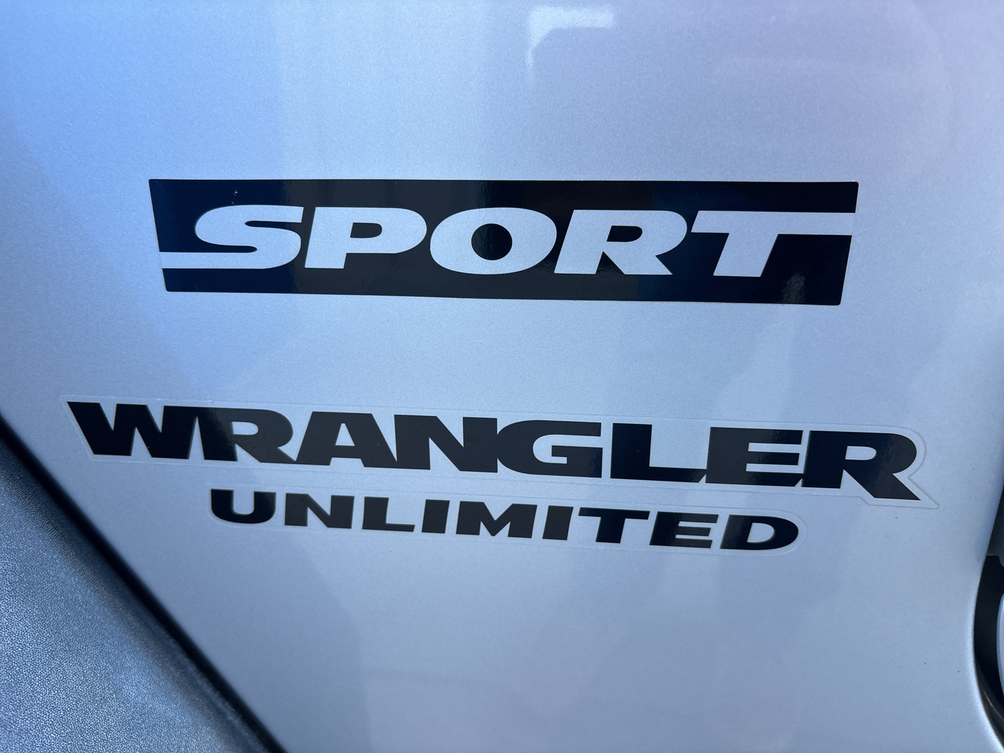 Used 2012 Jeep Wrangler Unlimited Sport AWD/4WD image 27