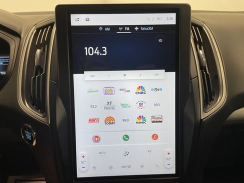 Used 2023 Ford Edge SEL w/ Convenience Package image 9