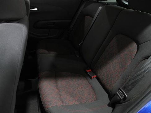 Used 2018 Chevrolet Sonic LT w/ Convenience Package image 17