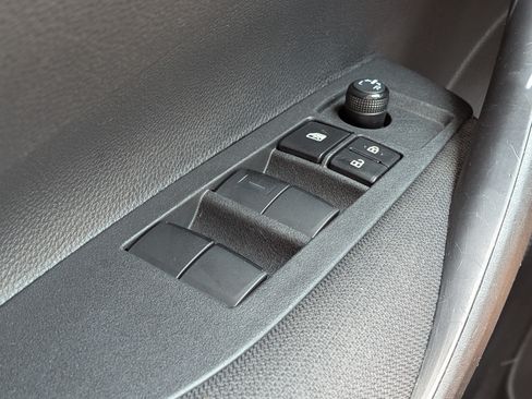 Used 2025 Toyota Corolla LE FWD image 21