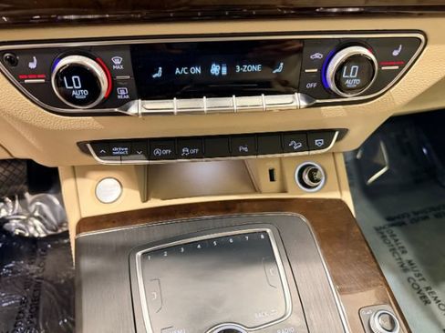 Used 2019 Audi Q5 2.0T Premium Plus AWD/4WD image 22