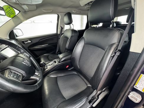 Used 2017 Dodge Journey Crossroad w/ Popular Equipment Group AWD/4WD image 13