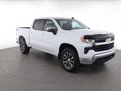 Certified 2026 Chevrolet Silverado 1500 LT AWD/4WD image 2