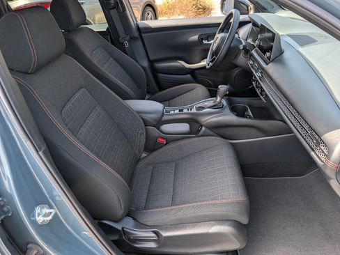 Used 2025 Honda HR-V Sport image 8
