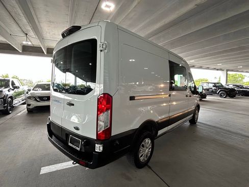 Used 2022 Ford E-Transit Medium Roof w/ Load Area Protection Package image 5