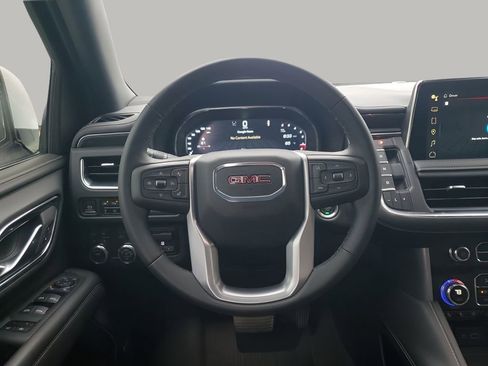 Used 2024 GMC Yukon XL SLT w/ SLT Luxury Package image 24