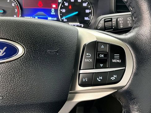 Used 2021 Ford Explorer XLT image 19