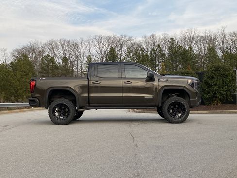 Used 2023 GMC Sierra 1500 Elevation image 5