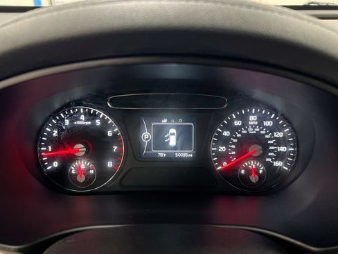 Used 2017 Kia Sorento AWD image 12