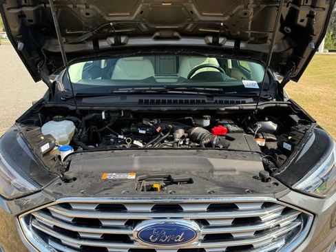 Used 2024 Ford Edge Titanium image 30
