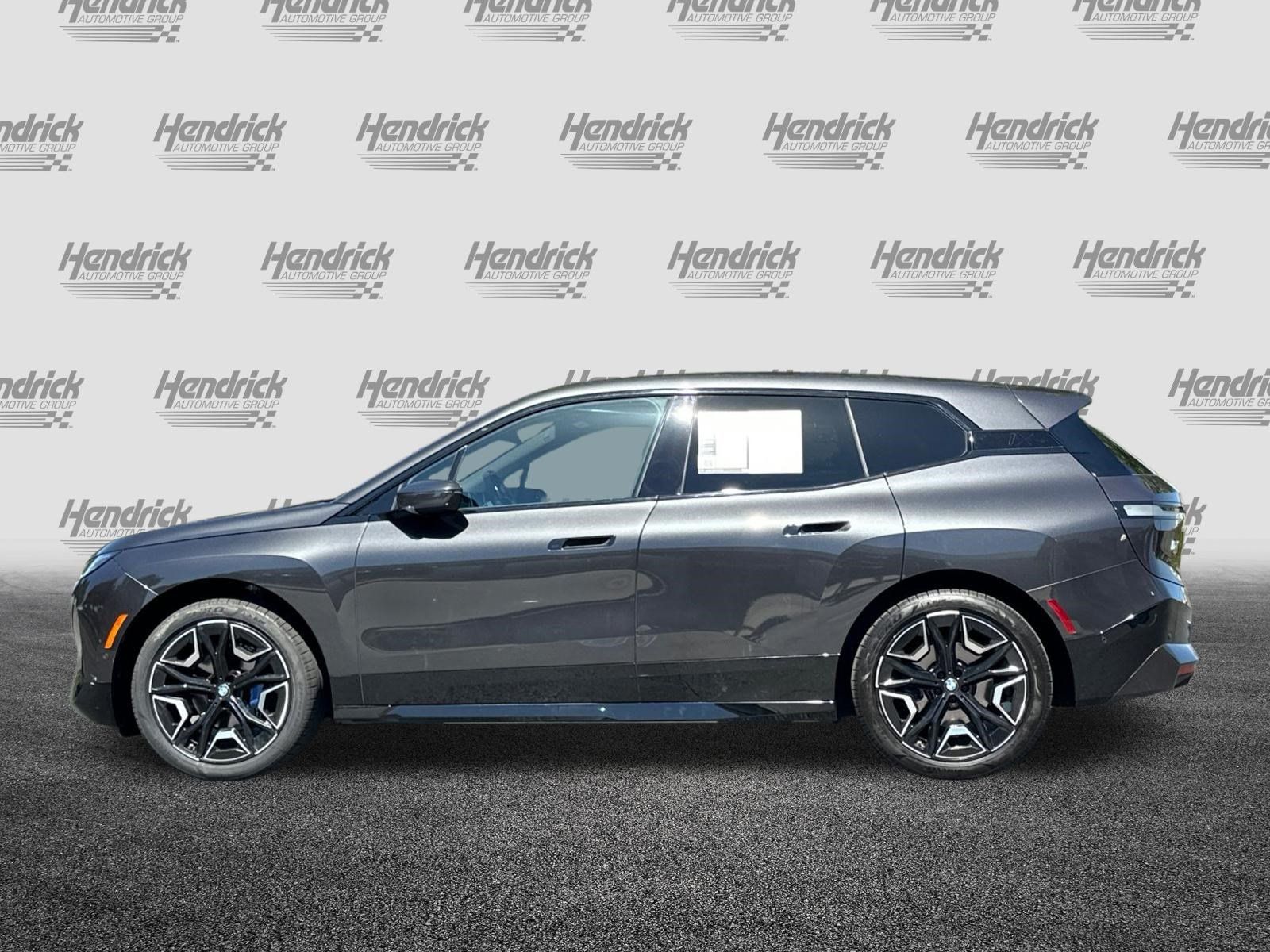 Certified 2024 BMW iX xDrive50 w/ Premium Package AWD/4WD image 8