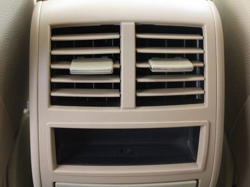 Used 2011 Mercedes-Benz ML 350 ML 350 image 24