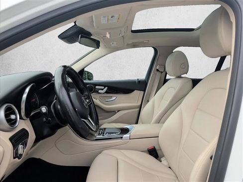 Used 2022 Mercedes-Benz GLC 300 image 14