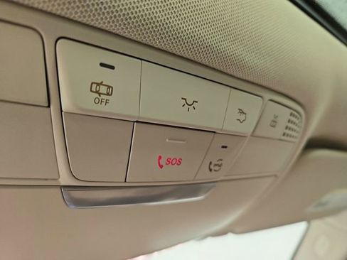 Used 2019 Mercedes-Benz C 300 4MATIC Sedan image 25