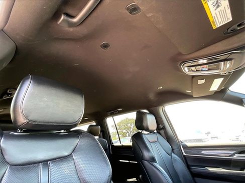 Used 2022 Jeep Wagoneer Series II image 28