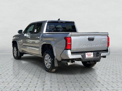 Certified 2025 Toyota Tacoma SR5 AWD/4WD image 2