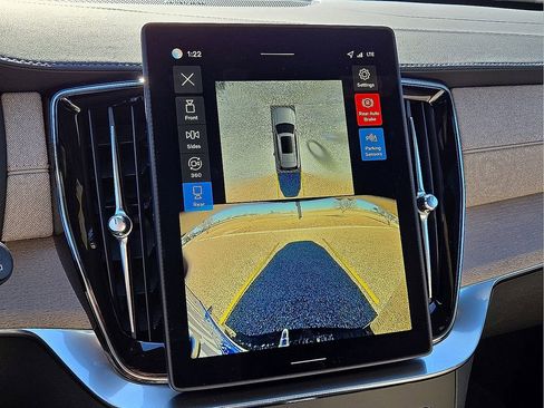 New 2026 Volvo XC90 B6 Ultra w/ Protection Package Premier image 28