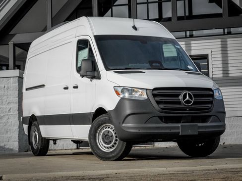 New 2025 Mercedes-Benz Sprinter 2500 image 1