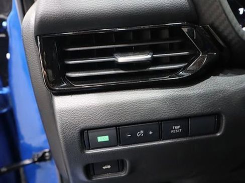 Used 2022 Nissan Sentra SV image 18