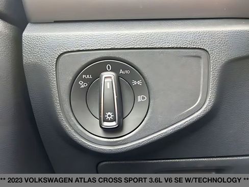 Used 2023 Volkswagen Atlas Cross Sport SE w/ Black Wheel Package AWD/4WD image 32