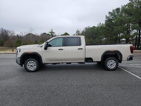 New 2026 GMC Sierra 2500 Pro AWD/4WD image 2