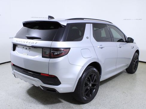 Used 2025 Land Rover Discovery Sport S image 7
