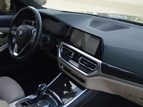 Used 2019 BMW 330i Sedan w/ Premium Package image 35