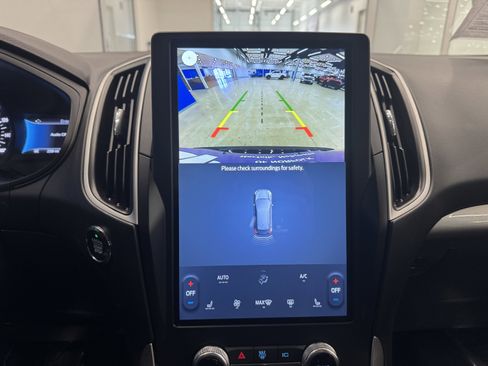 Certified 2024 Ford Edge SEL image 24
