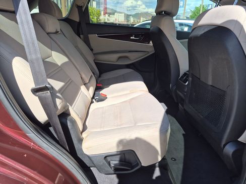Used 2017 Kia Sorento LX FWD image 29