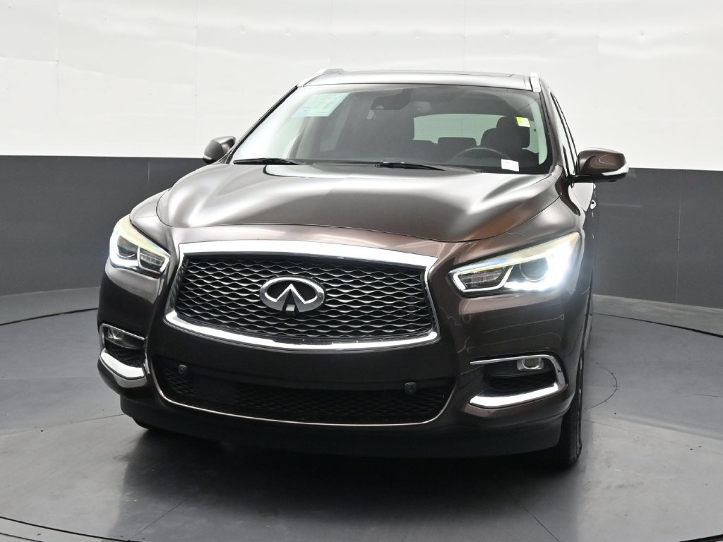 Used 2019 INFINITI QX60 Luxe w/ Essential Package FWD image 9