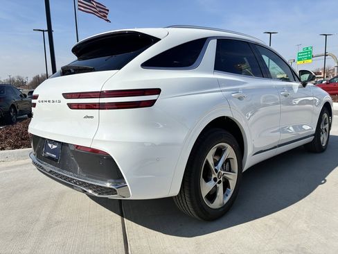 New 2026 Genesis GV70 2.5T Advanced image 5