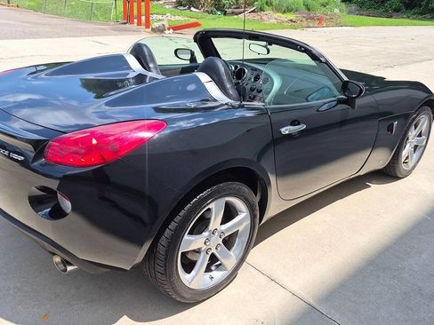 Used 2007 Pontiac Solstice GXP RWD image 8