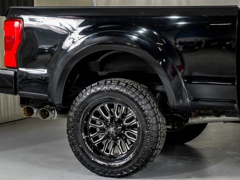 Used 2018 Ford F250 Platinum w/ Platinum Ultimate Package image 7