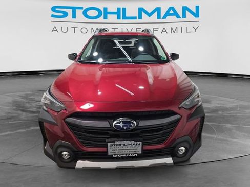 Used 2025 Subaru Outback Limited AWD/4WD image 2
