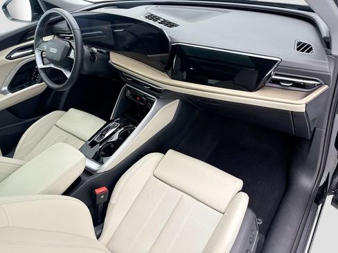 Certified 2025 Audi Q5 Premium w/ Premium Plus AWD/4WD image 16