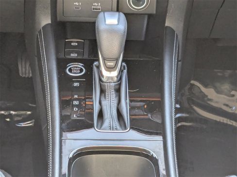 Used 2023 Nissan Kicks SR w/ SR Premium Package image 16