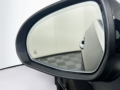 Used 2025 Mercedes-Benz CLE 300 4MATIC Coupe image 16