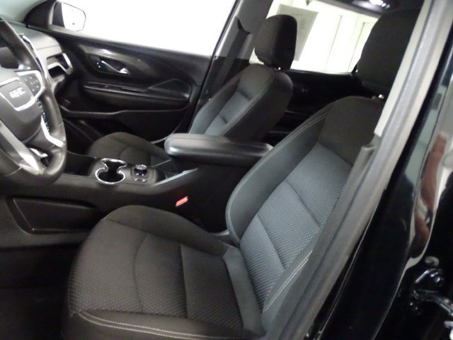 Used 2022 GMC Terrain SLE w/ Driver Convenience Package AWD/4WD image 2