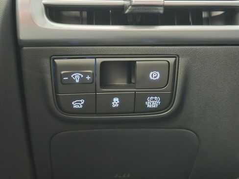 New 2026 Hyundai Tucson Limited w/ Tow & Go Package image 18