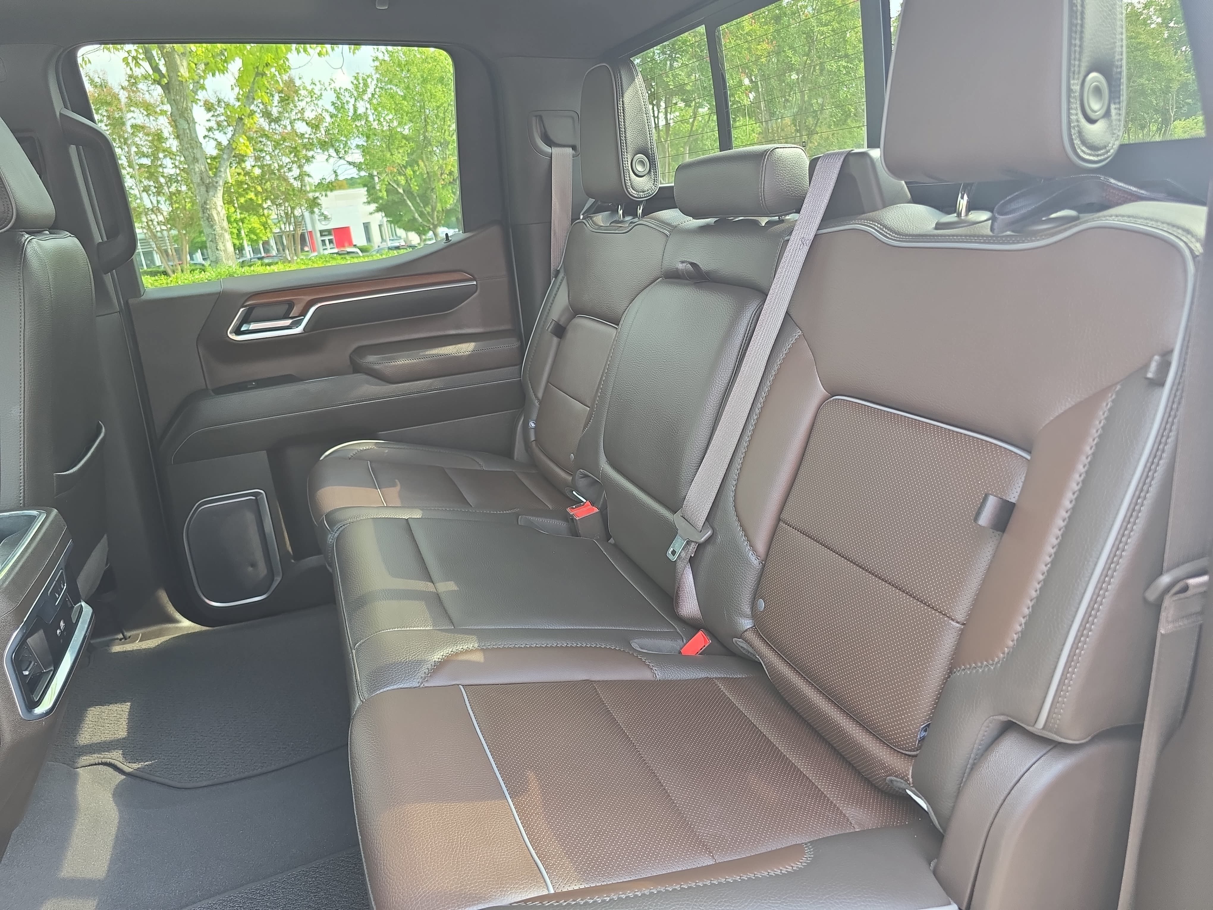 Used 2023 GMC Sierra 1500 Denali w/ Denali Reserve Package AWD/4WD image 13
