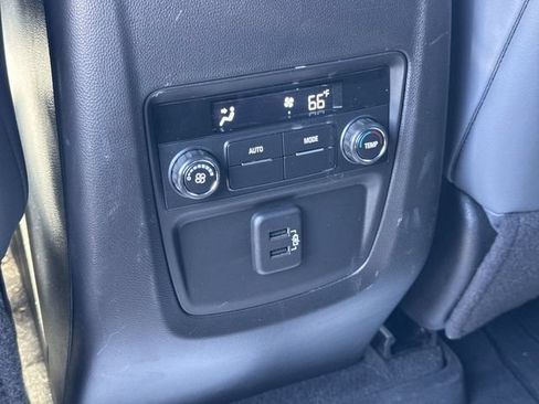 Certified 2023 Buick Enclave Essence AWD/4WD image 20